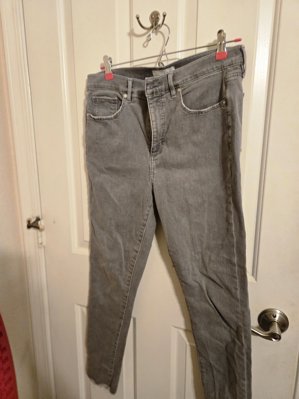 LOFT Gray Skinny Jeans - Classic High-Rise